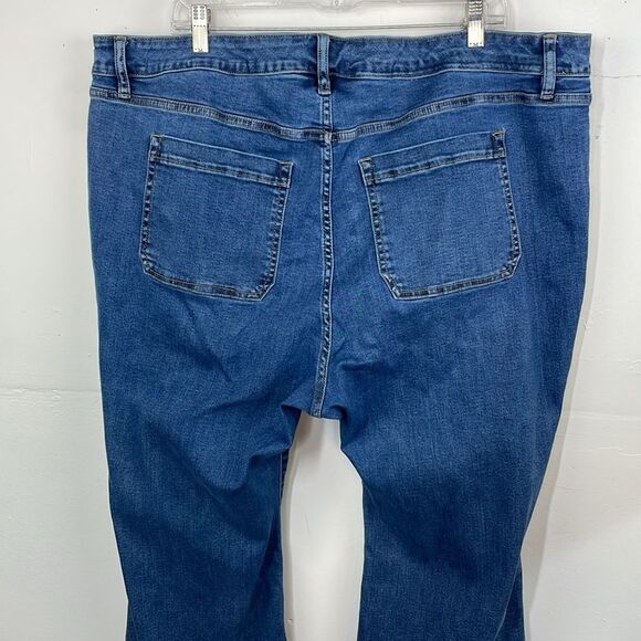 Lane Bryant Flex Magic Waistband Signature Fit Mid-Rise Flare Leg 24S plus size - Picture 4 of 15